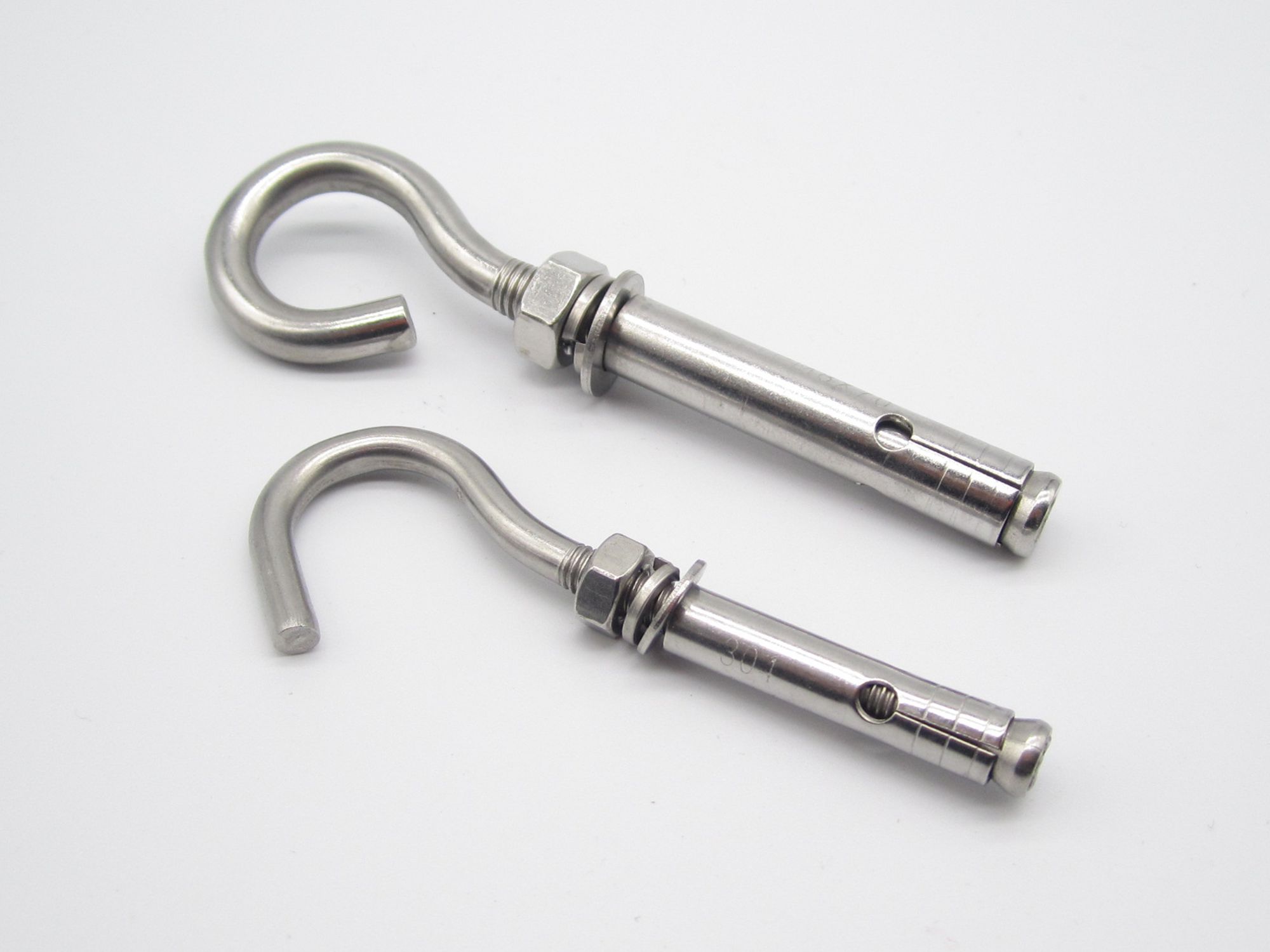 Eye bolt anchor
